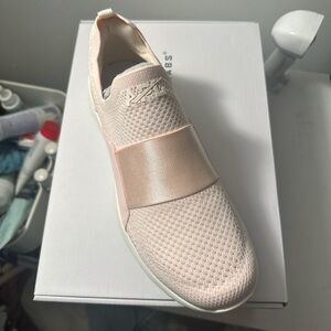 NEW! APL baby pink Techloom Bliss shoes!